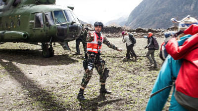 Dư chấn: Everest và vụ động đất tại Nepal - Aftershock: Everest and the Nepal Earthquake