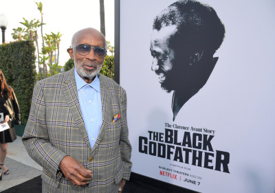 Huyền thoại Clarence Avant - The Black Godfather