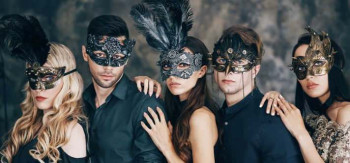 Lễ Hội Hóa Trang - Masquerade